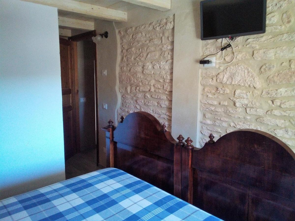 Maison d'hôtes Da Andrea E Raffaella à Sant'Anna d'Alfaedo Extérieur photo